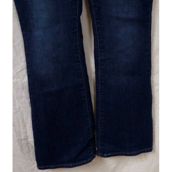 Levi Strauss Signature Womens Juniors 4M Mid Rise Dark Wash BootCut Jeans 30X30 - Picture 5 of 14